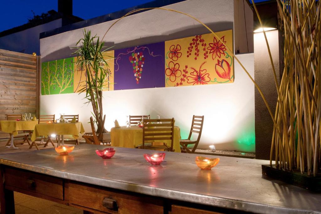 Hotel Restaurant Logis La Palette Wettolsheim Exterior foto
