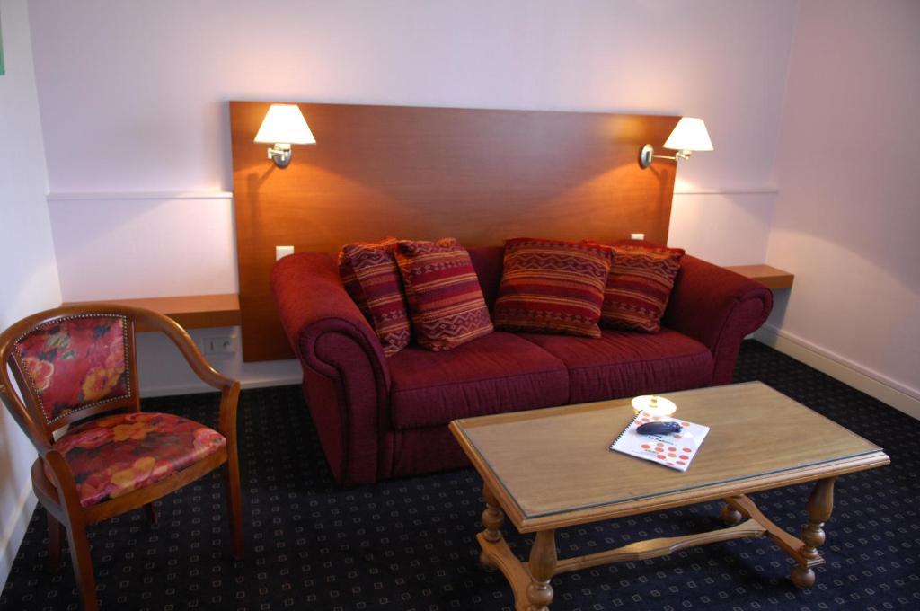 Hotel Restaurant Logis La Palette Wettolsheim Zimmer foto
